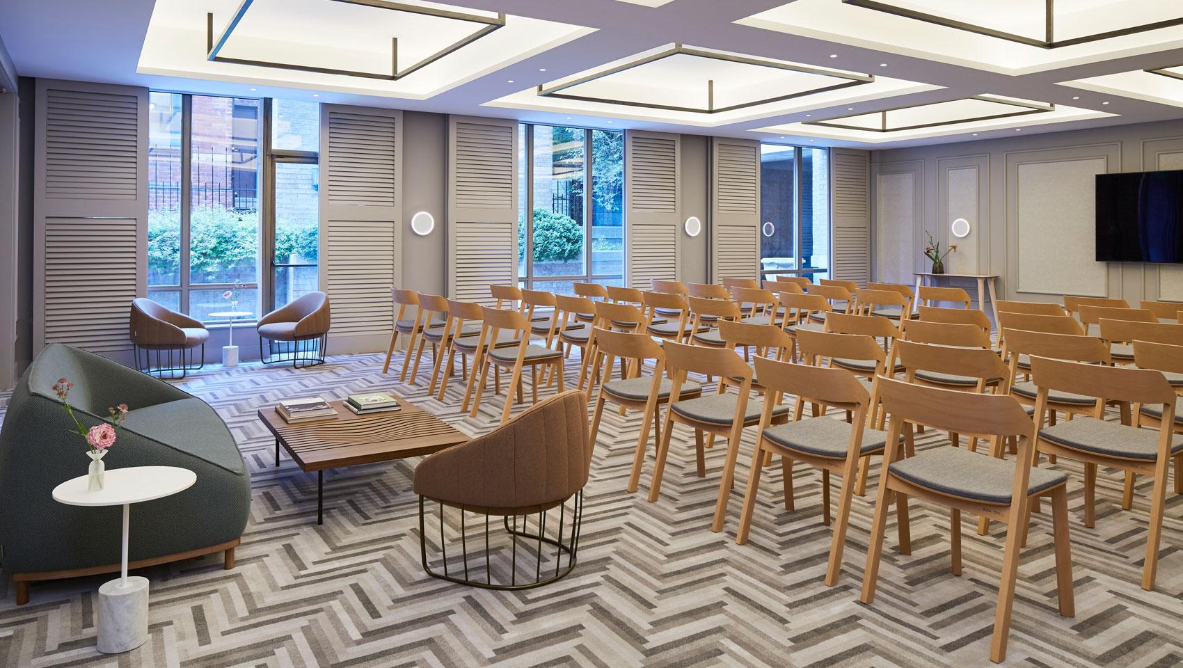 Hotel Kimpton Saint George By Ihg Toronto